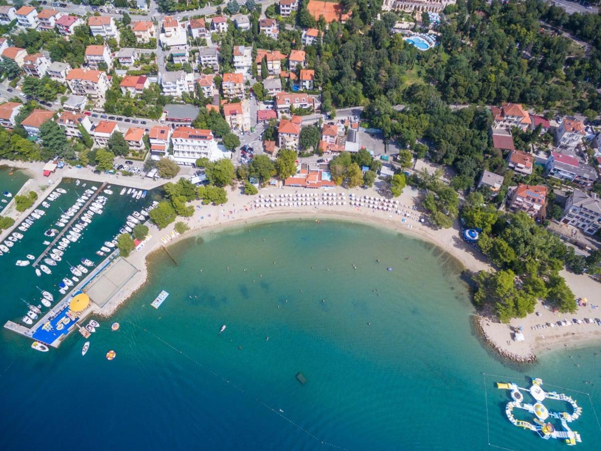Apartment Robert Crikvenica Εξωτερικό φωτογραφία