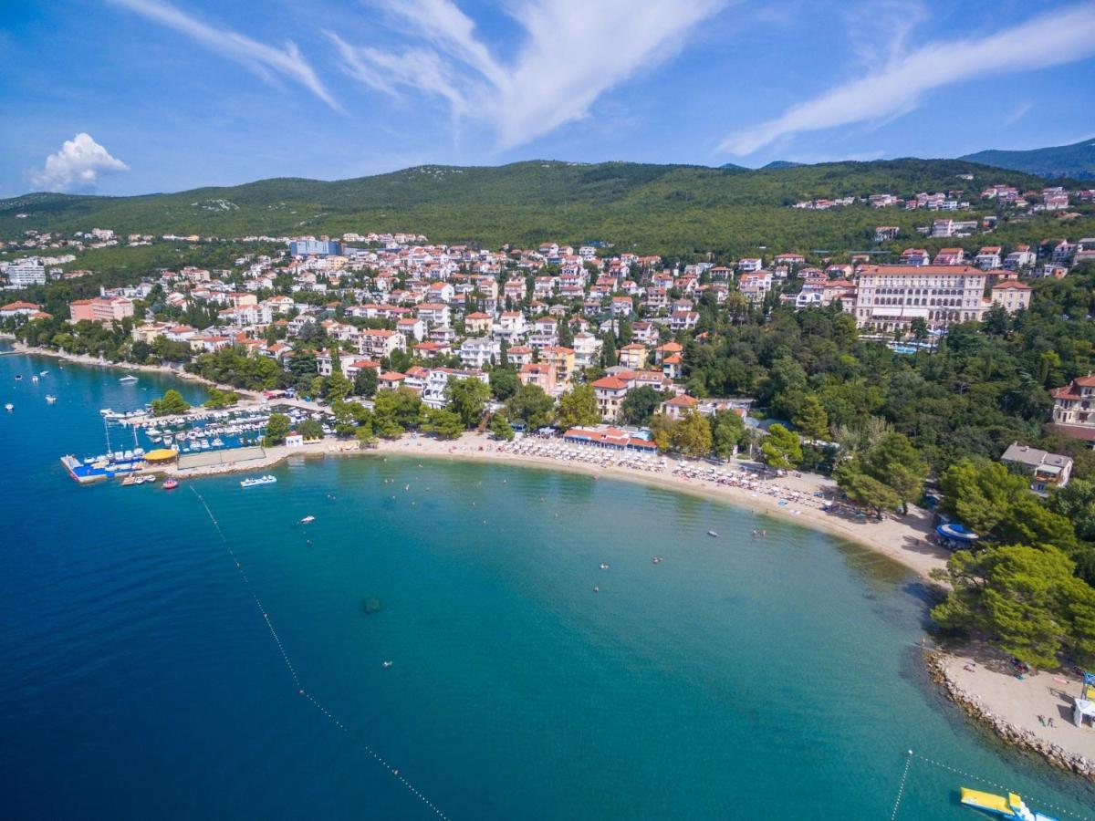 Apartment Robert Crikvenica Εξωτερικό φωτογραφία