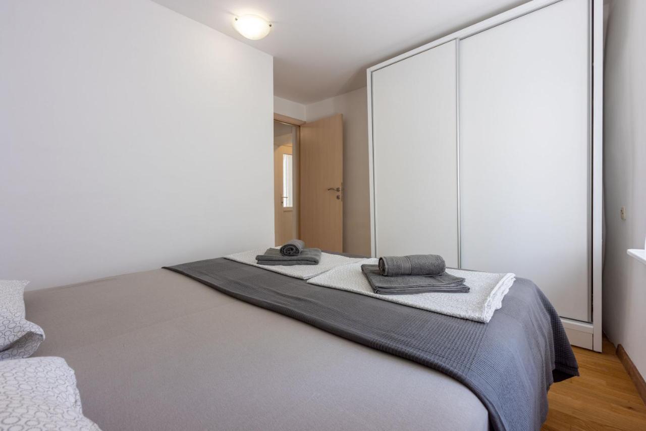 Apartment Robert Crikvenica Εξωτερικό φωτογραφία